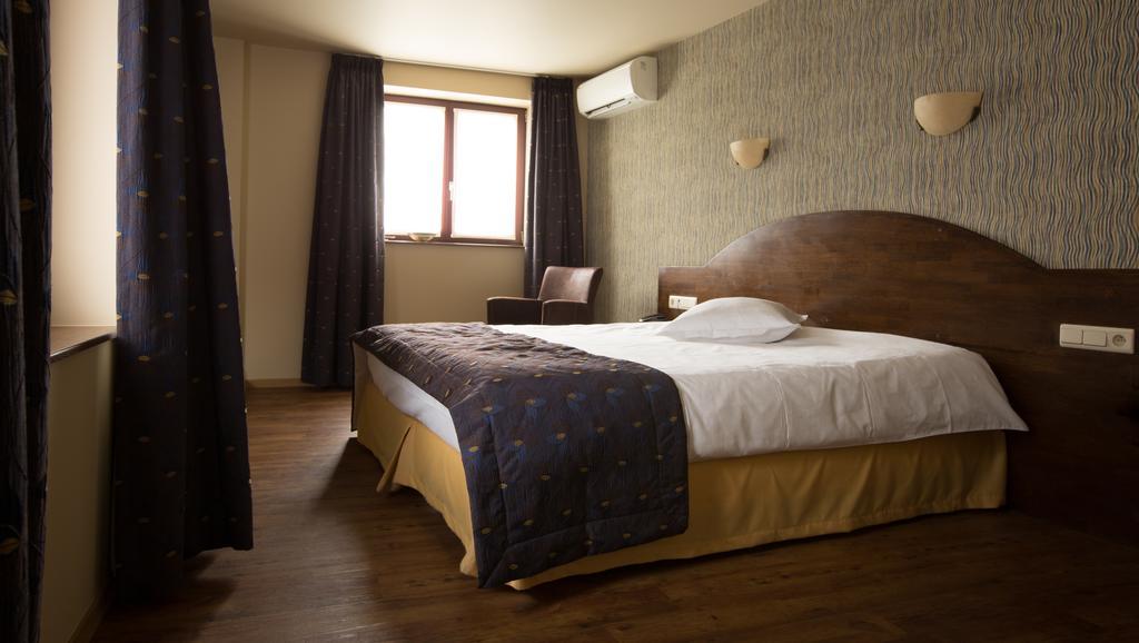 Hotel Van Reeth'S Koffiebranderij Puurs Room photo